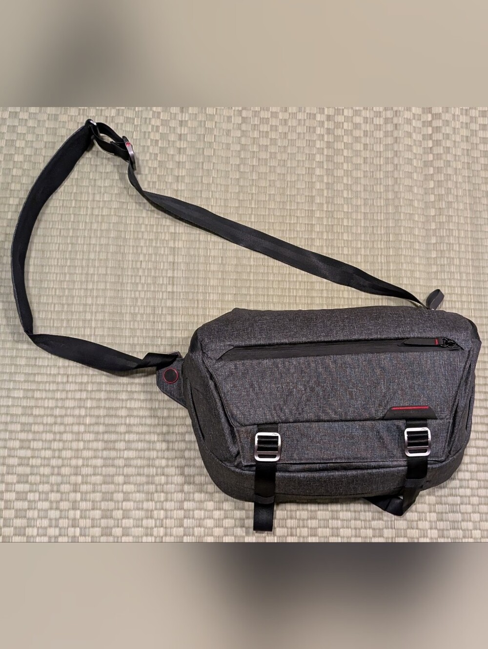 Peak Design The Everyday Sling 10L Charcoal w/ 2 Dividers